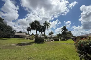 5617 Evergreen Dr, Sarasota, FL 34233 - Photo 59