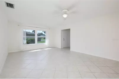 5617 Evergreen Dr #27, Sarasota, FL 34233 - Photo 5