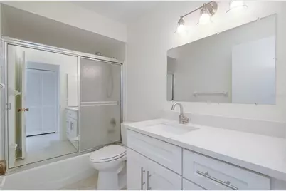 5617 Evergreen Dr #27, Sarasota, FL 34233 - Photo 27