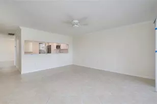 5617 Evergreen Dr, Sarasota, FL 34233 - Photo 21