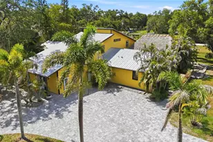 3348 Alamo Ln, Sarasota, FL 34235 - Photo 7