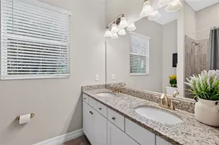 11825 Perennial Pl, Bradenton, FL 34211 - Photo 15