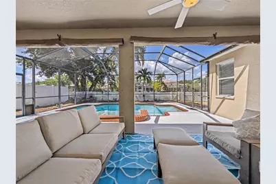 4414 67th Avenue Circle E, Sarasota, FL 34243 - Photo 3