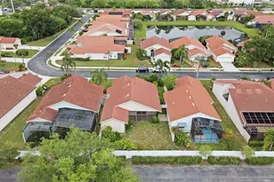 4320 Marcott Cir, Sarasota, FL 34233 - Photo 57