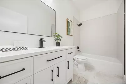 4320 Marcott Circle, Sarasota, FL 34233 - Photo 35