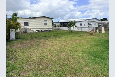 208 50th Avenue Drive E, Bradenton, FL 34203 - Photo 5