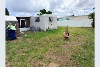 208 50th Avenue Drive E, Bradenton, FL 34203 - Photo 3