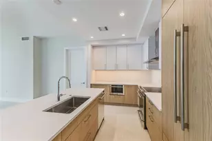 275 1st Ave S, Saint Petersburg, FL 33701 - Photo 9