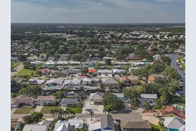 4212 3rd Avenue NE, Bradenton, FL 34208 - Photo 3