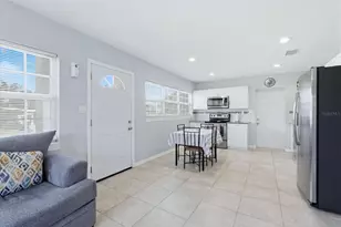 910 16th Ave W, Palmetto, FL 34221 - Photo 7
