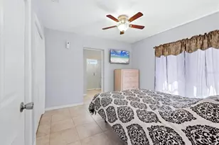910 16th Ave W, Palmetto, FL 34221 - Photo 17
