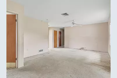 5430 Hayden Boulevard, Sarasota, FL 34232 - Photo 3