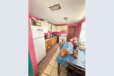 4212 9th Street E, Bradenton, FL 34208 - Photo 3