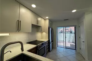5312 Huntingwood Ct, Sarasota, FL 34235 - Photo 13