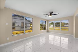275 Lakeview Dr, North Fort Myers, FL 33917 - Photo 7