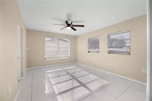 275 Lakeview Dr, North Fort Myers, FL 33917 - Photo 9