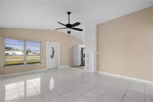 275 Lakeview Dr, North Fort Myers, FL 33917 - Photo 5