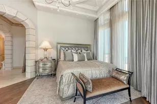 415 L Ambiance Dr, Longboat Key, FL 34228 - Photo 33