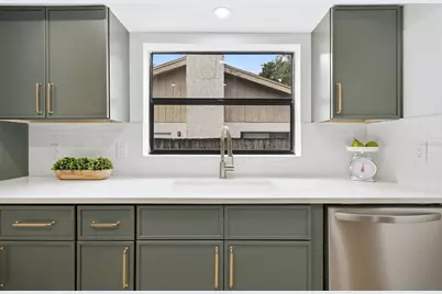 3948 Orchard Hill Circle, Palm Harbor, FL 34684 - Photo 13