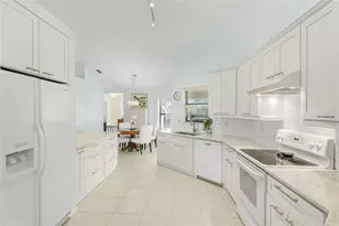 4616 Vintage Dr, Sarasota, FL 34243 - Photo 15