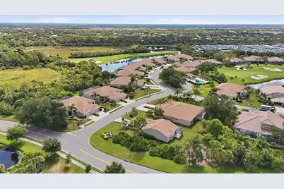 9402 Forest Hills Circle, Sarasota, FL 34238 - Photo 37