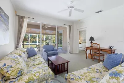 9402 Forest Hills Circle, Sarasota, FL 34238 - Photo 15