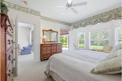 9402 Forest Hills Circle, Sarasota, FL 34238 - Photo 31