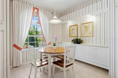 9402 Forest Hills Circle, Sarasota, FL 34238 - Photo 9