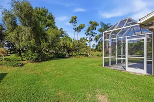 9402 Forest Hills Cir, Sarasota, FL 34238 - Photo 43