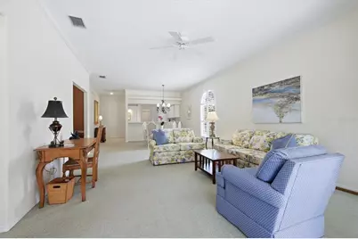 9402 Forest Hills Circle, Sarasota, FL 34238 - Photo 13