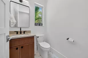 2430 Floyd St, Sarasota, FL 34239 - Photo 39