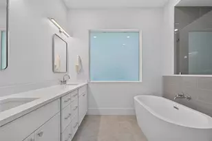 2430 Floyd St, Sarasota, FL 34239 - Photo 25