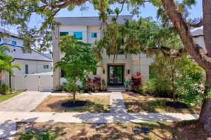 2430 Floyd St, Sarasota, FL 34239 - Photo 3