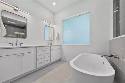 2430 Floyd Street, Sarasota, FL 34239 - Photo 23