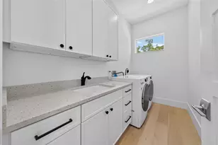 2430 Floyd St, Sarasota, FL 34239 - Photo 45