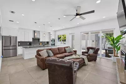 2430 Floyd Street, Sarasota, FL 34239 - Photo 9
