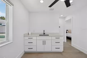 2430 Floyd St, Sarasota, FL 34239 - Photo 63