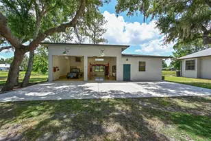 6708 90th St E, Bradenton, FL 34202 - Photo 5