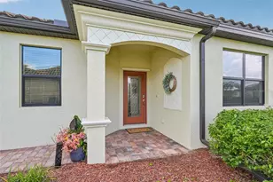 12664 Felice Dr, Venice, FL 34293 - Photo 3