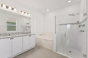 7322 34th Ct E, Sarasota, FL 34243 - Photo 31