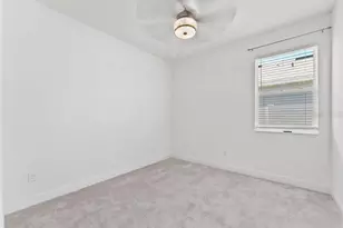 7322 34th Ct E, Sarasota, FL 34243 - Photo 23