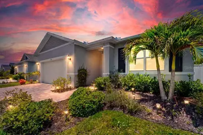7322 34th Court E, Sarasota, FL 34243 - Photo 1