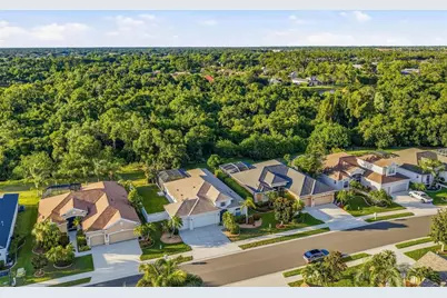 6631 63rd Terrace E, Bradenton, FL 34203 - Photo 3