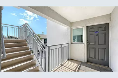 1001 Point Of Rocks Road #208, Sarasota, FL 34242 - Photo 7