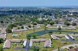 6129 Heritage Ln W, Bradenton, FL 34209 - Photo 3