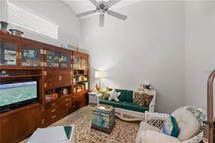 7716 Geneva Ln, Sarasota, FL 34243 - Photo 5