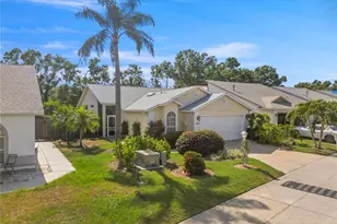 7716 Geneva Ln, Sarasota, FL 34243 - Photo 1