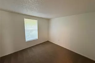 408 57th Ave Dr E, Bradenton, FL 34203 - Photo 11