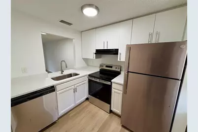 408 57th Avenue Drive E #C, Bradenton, FL 34203 - Photo 3