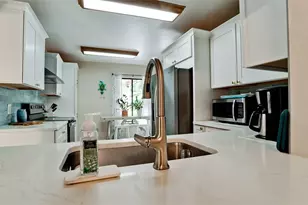 2407 Quail Ct, Bradenton, FL 34209 - Photo 11